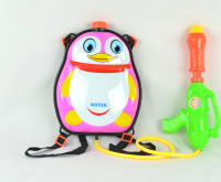 Children’s penguin backpack water gun toy pull-out beach water spray gun 1010-3