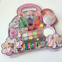 Surprise Girl REMIX Makeup Set